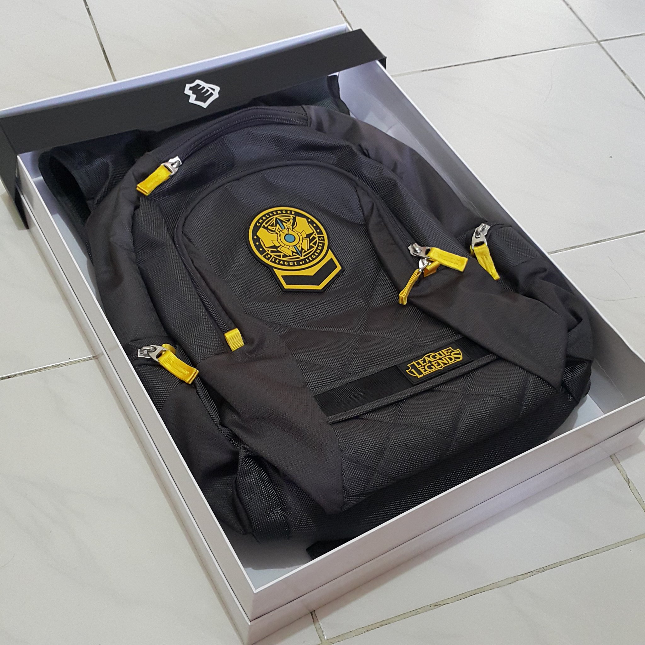 Aganov Boris on X: For sale Challenger Backpack season 7 (2017) League of  Legends Included in package: 1. Official Box Case 2. Letter from Riot Games  3. Challenger Backpack 2017 PM your