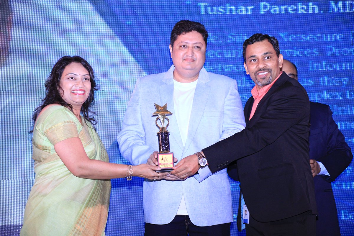 varindiamag's tweet image. @Siliconetsecure receiving the award for the Best Security Partner at VAR Symposium - 17th Star Nite Awards 2018
#VARSymposium #17thStarNiteAwards2018 #SNA2018 #StarNiteAwards2018 #VARINDIAStarNiteAwards2018 #VARINDIAEvents @SNA2018Events