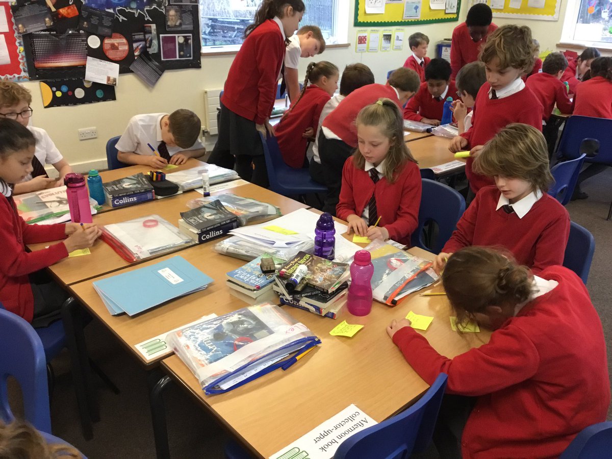 KPSyear5's tweet photo. Super vegetative propagation science planning in action.  Enquiry Q: can I force a new plant to grow without using a seed? Let’s see how well they collaborated to plan. #postitnoteplanning https://t.co/W8tfMWWC59