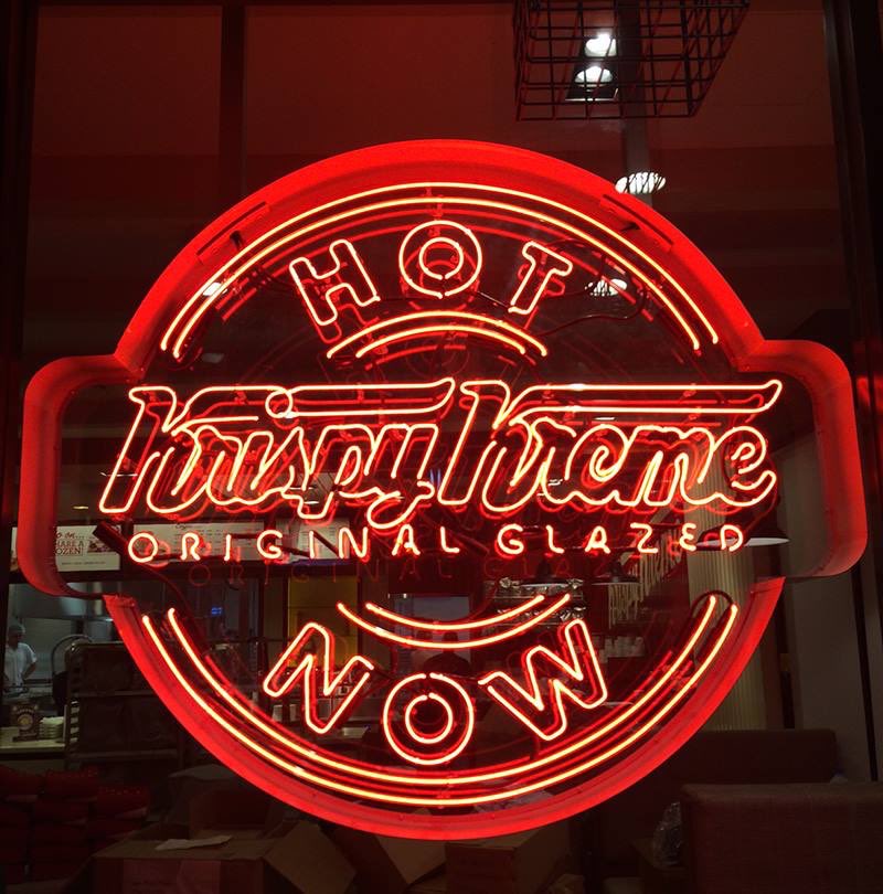 ShaneMcDaidEire's tweet photo. On my way to work for Santa @blanchcentre and stopped for a coffee @KrispyKremeIRL
Got an original straight off the line ๐ฑ๐ฑ๐ฑ๐ฑ #GameChanger #OriginalGlaze #StupidlyGood #ReadyToElf https://t.co/AP43xACWa8