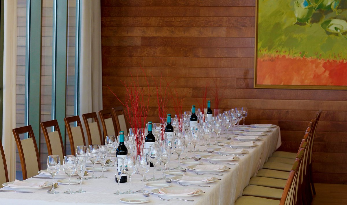 Estas navidades disfruta de los menús que hemos preparado en nuestro restaurante #LaAbbadía, también para los más peques de la casa 😊 Consulta nuestros menús especiales de #Navidad, Año Nuevo y Reyes aquí goo.gl/HUxNS4 Reserva llamando al (+34)947001102/(+34)647329695