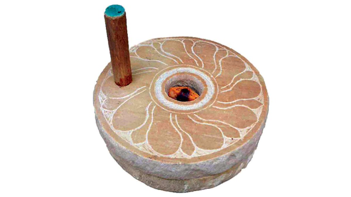 few of us can imagine  #flourmill can b an object of  #art, all done by hands thus  #handicraft, teeths/impressions on stone r made by chisel. they r called  #Aataa  #chakki  #mills to  #grind  #crush  #wheat/grains to make  #flour