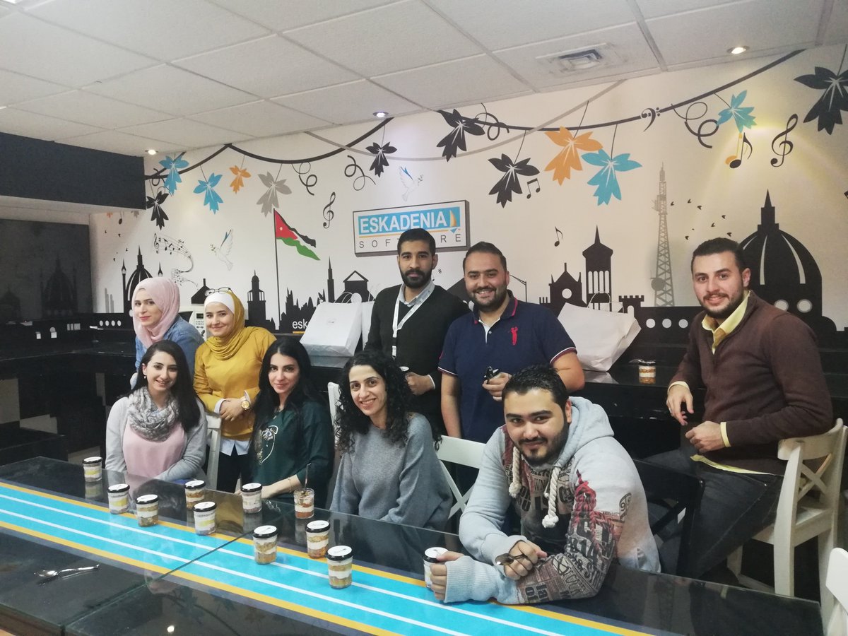 ESKADENIANews's tweet photo. #هلا_بالأربعاء sweet treat for #ESKA #Team
@Doha_AK @fahedalsallaj1 @RinadHammoud @jawad7 @AsaadRuba #Team #Social_Committee #ESKADENIA #Software https://t.co/MfsywtZffd