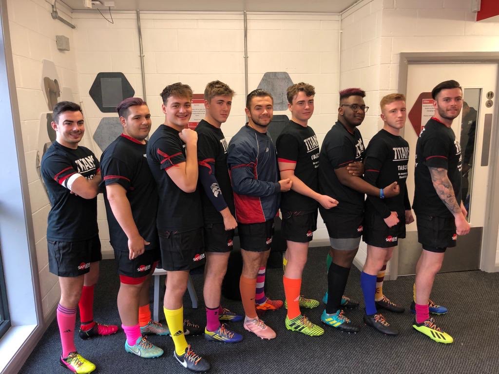 TitansRL's tweet photo. The Titans return to action today at home against Hull Uni 2nds, we are wearing the odd boots, socks and rainbow laces to show our support for #RedWednesday2018 @LTchaplaincy @acn_uk #universityrl #tascrl #ytb https://t.co/ErEkiVydEu