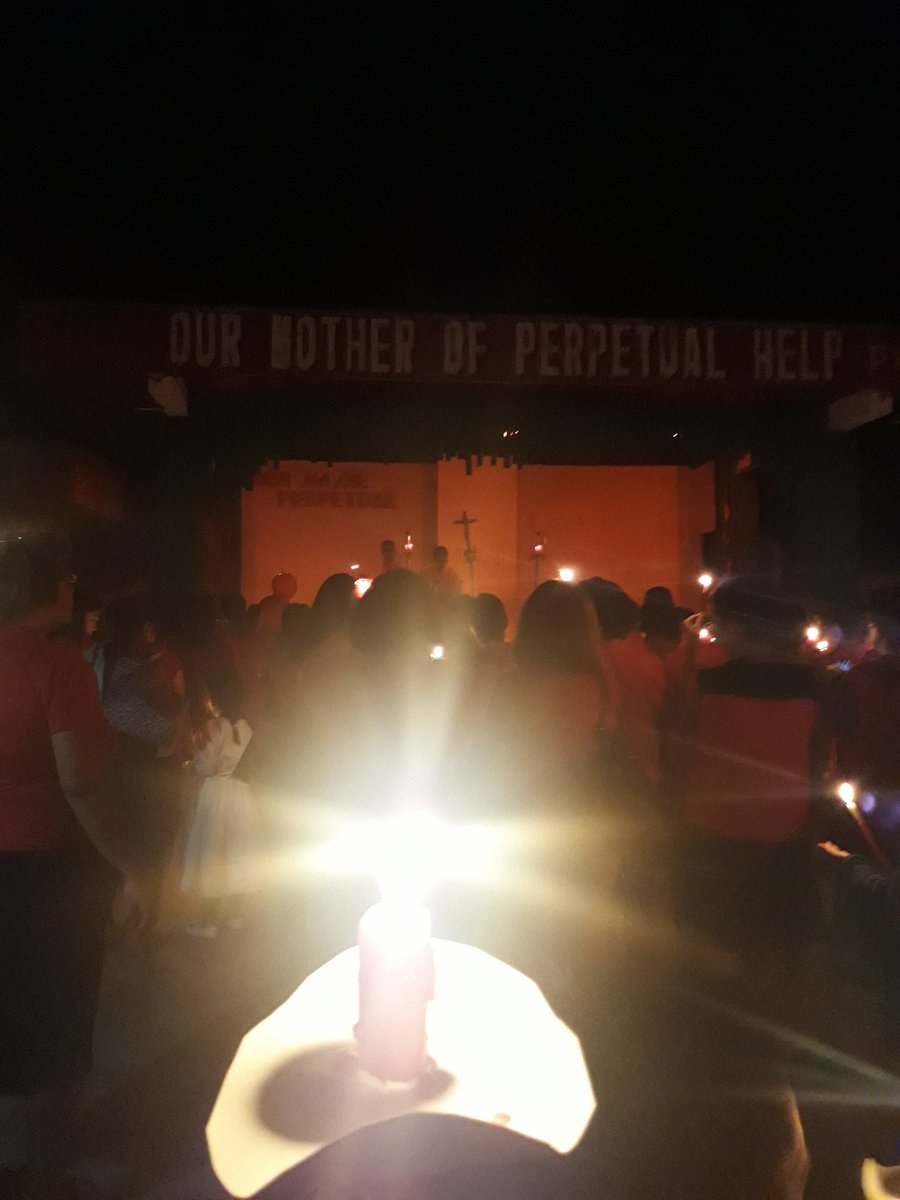 feminasyreni's tweet photo. STAND FOR FAITH AND FREEDOM 🕯 #RedWednesdayPH2018 #omphp https://t.co/15CH4NliE0