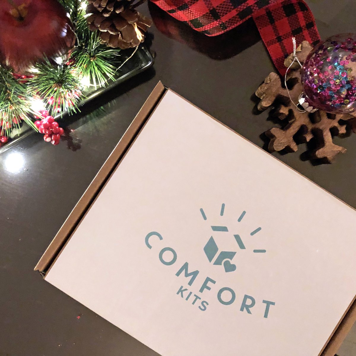 GriefComfortKit's tweet photo. Comfort Kits make the perfect holiday gifts for someone you love on their recovery journey. Free shipping with promo code “FREESHIP”. https://t.co/BAnwC56lA4