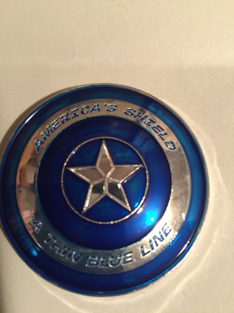 BackTheLEOs tweet picture