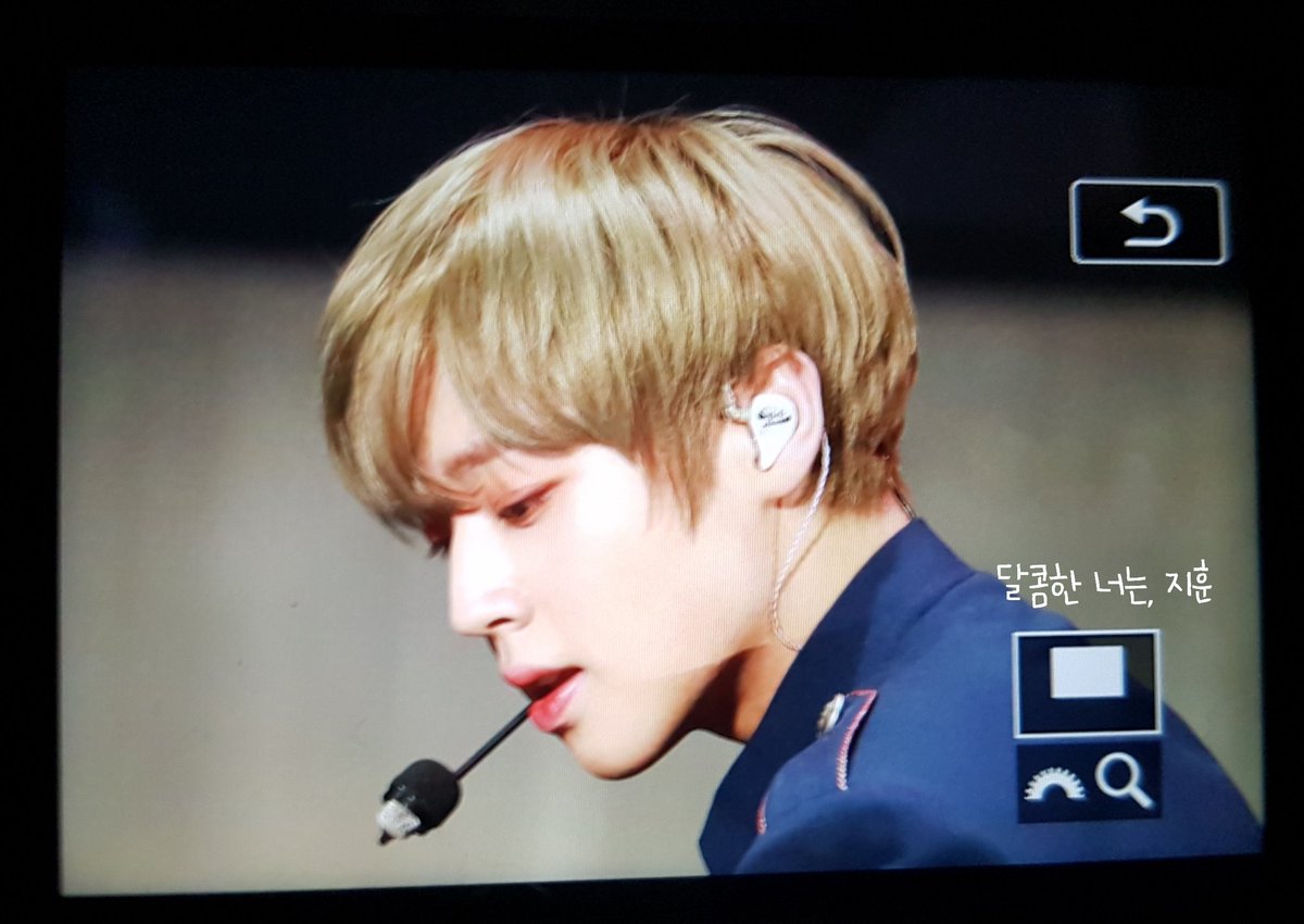 너만 보면... 😭
내 평생 최애 ㅠ
#181128 #AAA #아시아아티스트어워즈
#박지훈 #parkjihoon #Wannaone #워너원