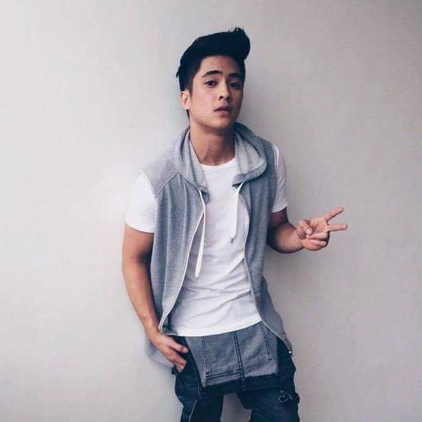 GuysManila's tweet photo. No shirtless Photos of Jay Arcilla
Awesome😍😍😍😍😍😍😍😚😚😚😚😚😚
Or
Awkward😠😠😠😠😠😠😠😠😠😠😒😒😒😒😟😟 https://t.co/AhlpOl9z3d
