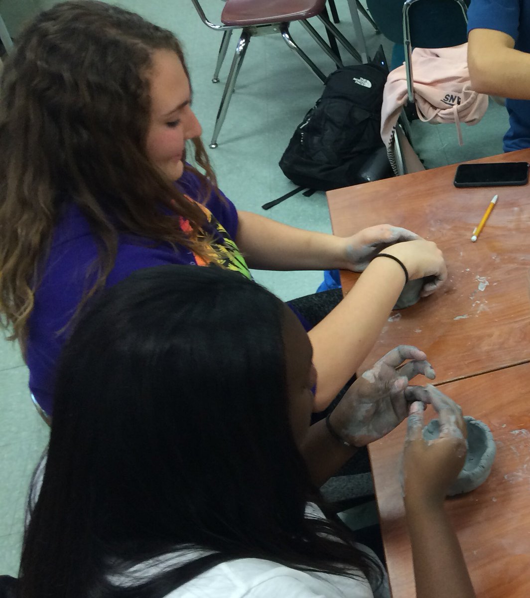 RachelValsing's tweet photo. What art courses will you choose next year? Students in Fundamentals of Art test art materials used in photo, Intermediate art, and clay to make their choices https://t.co/JO5aJy6Gh7