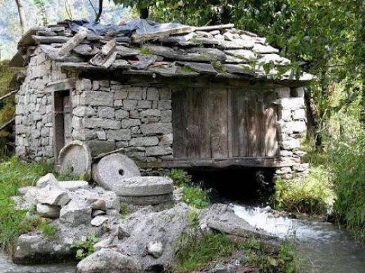high up in  #Himalayas we had  #WaterMills ( #Garhat) ( #Himachal &  #jammu  #Kashmir) where  #water from Springs &  #rivulets used. now they r part of our  #heritage. many remote places still they r used!! in  #Mountains