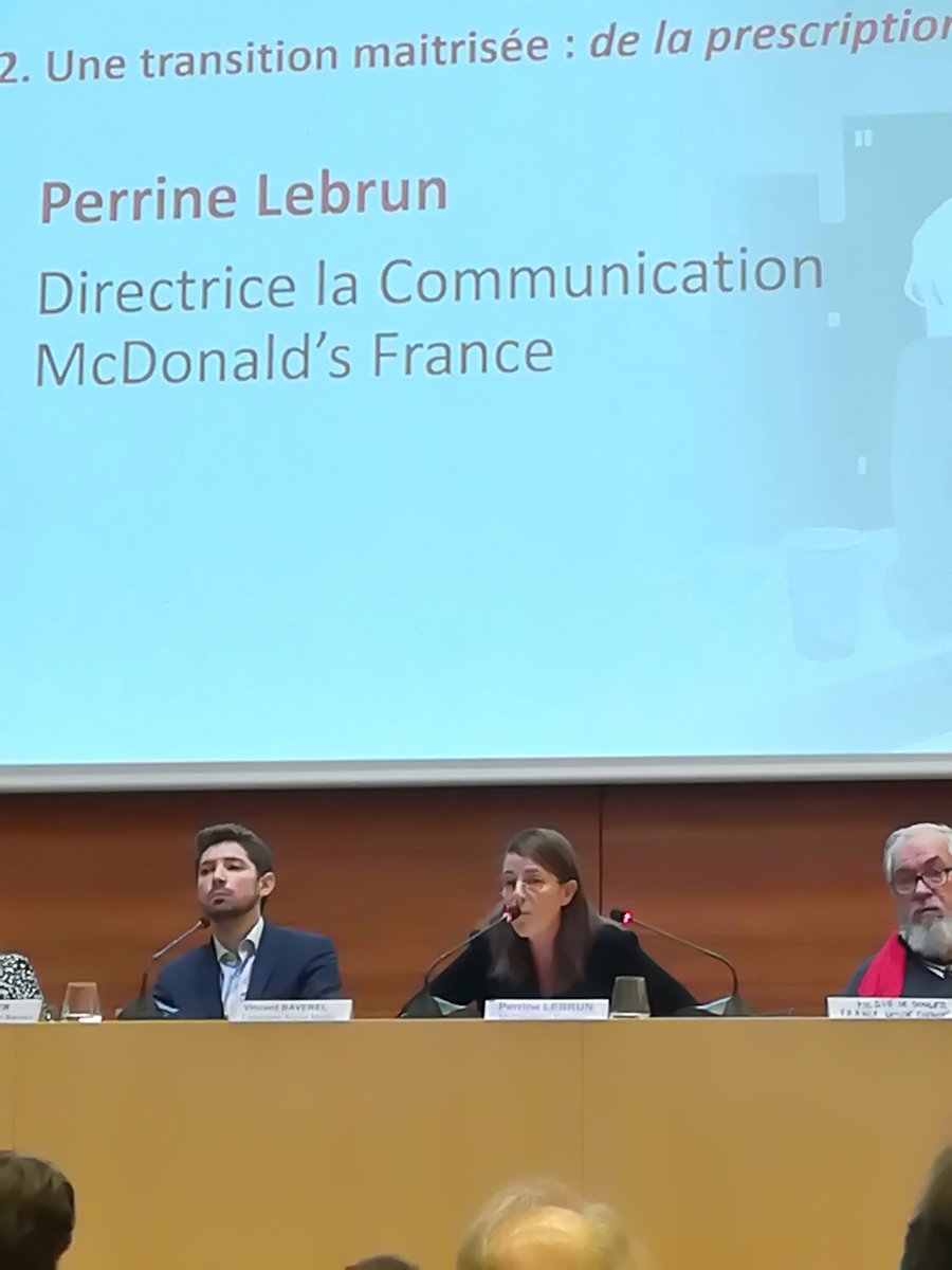 MEDIAPOSTE_FR's tweet photo. Le #papier permet de partager des moments forts, avec les parents, les enfants rappelle @LebrunPerrine de @McDoFr_Newsroom #PaperEmotion #Emotion #Print https://t.co/8nOZcjHT3L