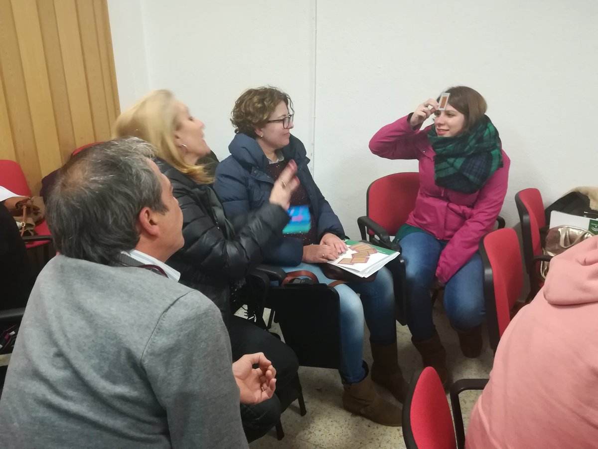luna_br21's tweet photo. Sesión de Patios Dinámicos en @ceppenarroya con @yolandruja @geylagar https://t.co/DgcGOslz2X