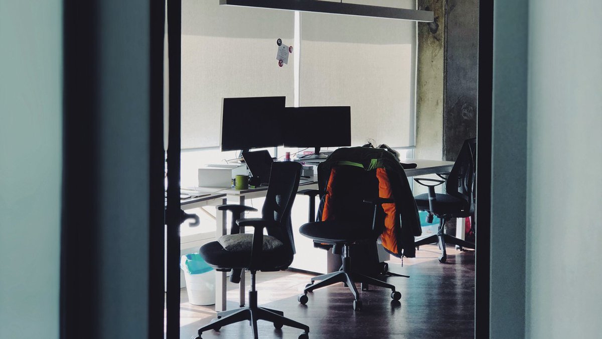 raconteur's tweet photo. How tech and data can spot and stop the quitters > https://t.co/N74cpMnUuI https://t.co/8HQ5f3F9ZP