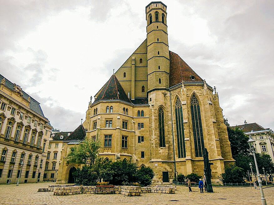 europeoviajero's tweet photo. 🆕 Recorrido por #Viena (#Austria) durante 2 días: 11 lugares que conoces si has viajado a la ciudad 😍 https://t.co/KVHCevIBRZ https://t.co/IBCMnxgA4r