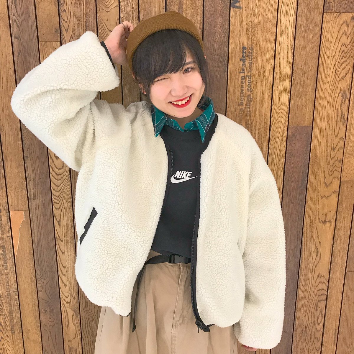 スピンズshibuya109店 على تويتر リバーシブルボアブルゾン どんなコーデにも合うボアブルゾンのおすすめの合わせ方は ブラウンでまとめてカジュアル系に 差し色にグリーンのシャツをin カラバリは定番のブラックとカーキの他に ガーリーなパステルパープル