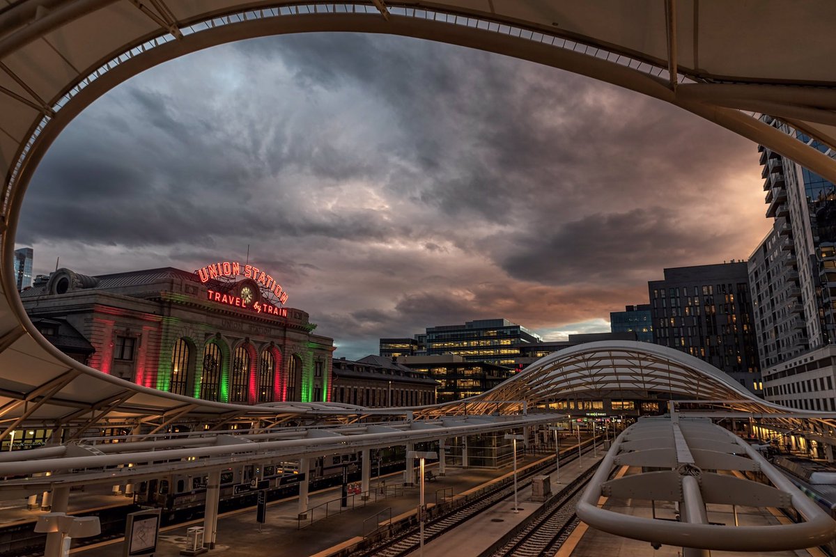 Holiday lights on display at Denver’s Union Station. #Colorado #Denver #Unionstation #cowx #holidaylights