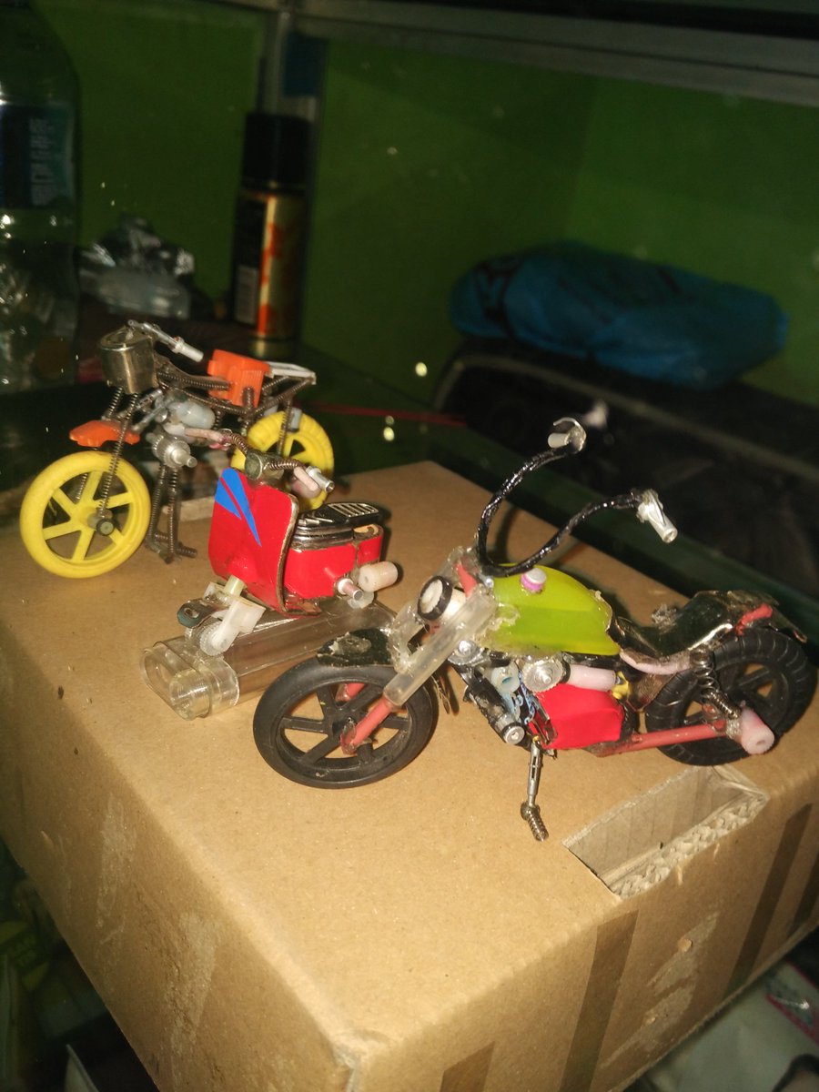 Joe93044509's tweet photo. Creatif dari Ama Dolun...
Siswa SMP kelas 1....
Dari pemantik rusak...
Minat hubungi.....🙏🙏🙏🙏 https://t.co/GD8ZGfObZS