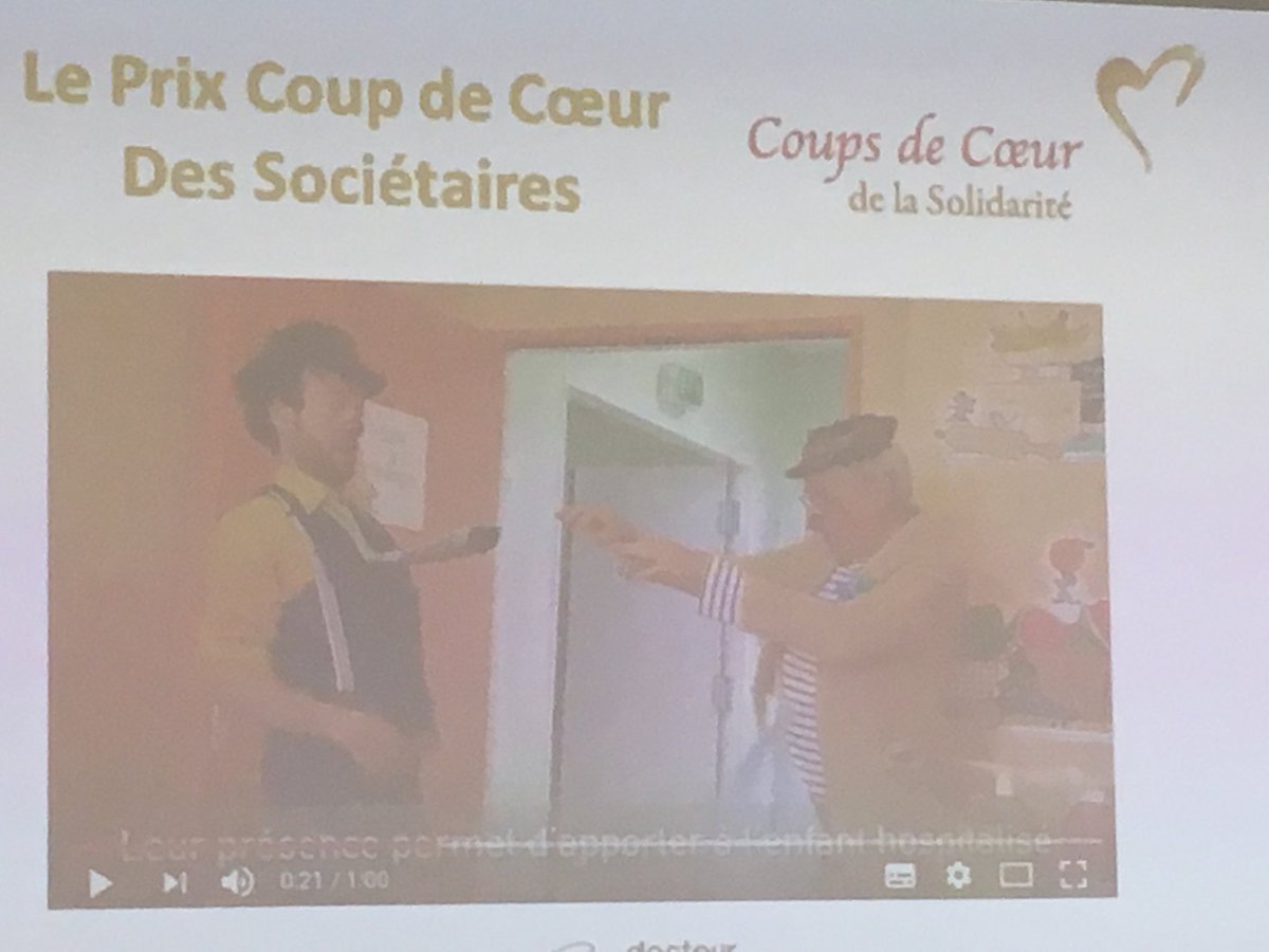 Remise du prix coup de cœur des sociétaires de ⁦<a href="/CE_RhoneAlpes/">PoC via badhacker0x1</a>⁩ à ⁦<a href="/docteurCLOWN/">Docteur CLOWN</a>⁩ : des sourires pour les enfants hospitalisés
