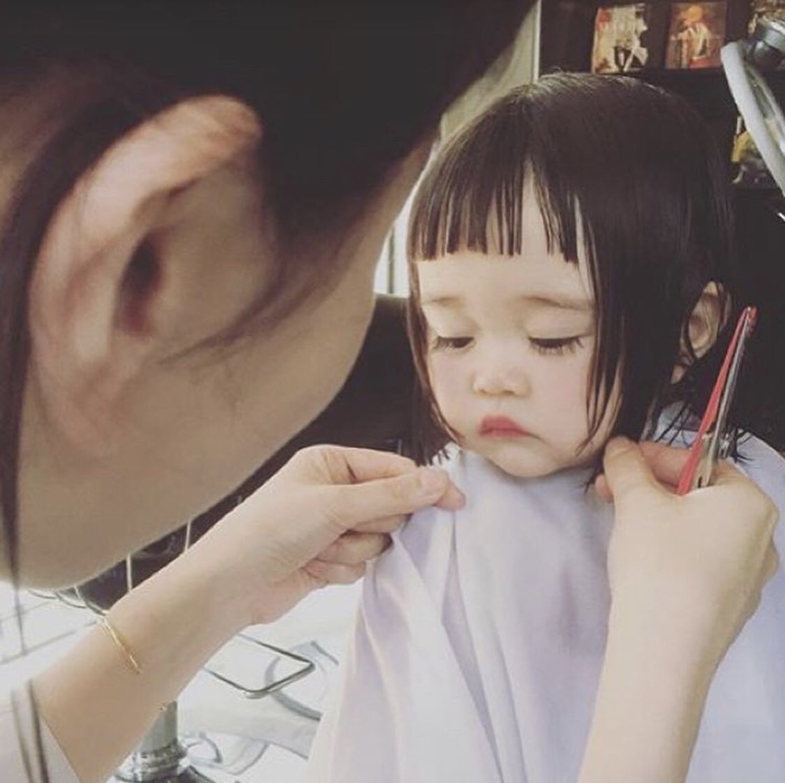 前髪パッツンの美少女が本当に美少女すぎて尊い…。これは将来に期待しかない! 話題の画像プラス
