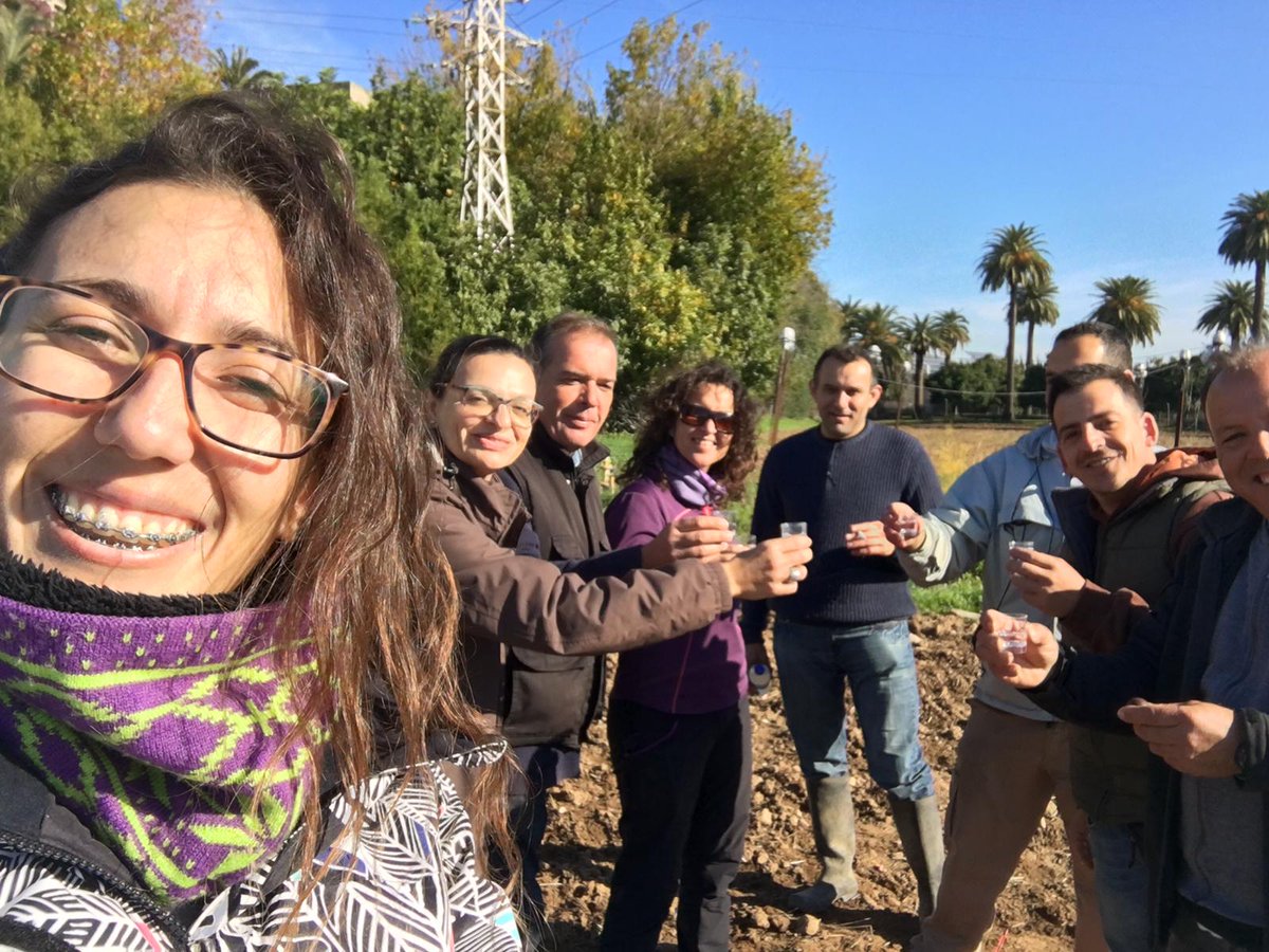 Team work at <a href="/IAS_CSIC/">IAS-CSIC</a>: videoconferencing to prepate <a href="/PlantTeams/">DIVERSify</a> <a href="/EU_H2020/">Horizon 2020</a> project while part of team is  establishing field trials and greating us