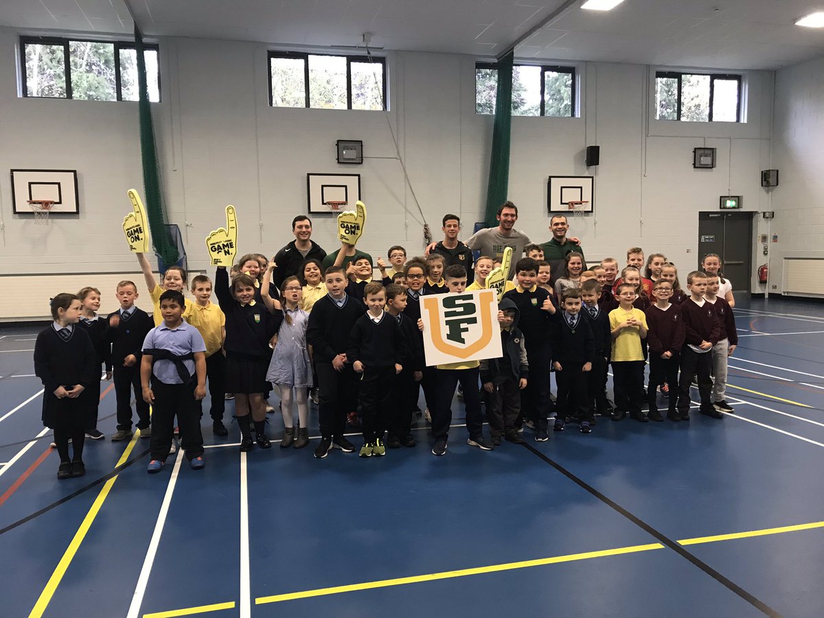 SportsOutreach1's tweet photo. Great morning spent in St Gerard’s Primary with @USFDonsMBB ahead of the @BelfastClassic starting tomorrow! #GoDons 🏀🏀🏀@UlsterSchSport @Sportchanges @deirdrebrennann https://t.co/2A3EO5hjR5