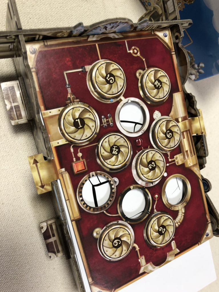 SnowRabbitGame's tweet image. 活動中です！
 ✧*｡٩(ˊωˋ*)و✧*｡
今日もお持ち込みゲームや新作などいろいろ遊ばれていますよー