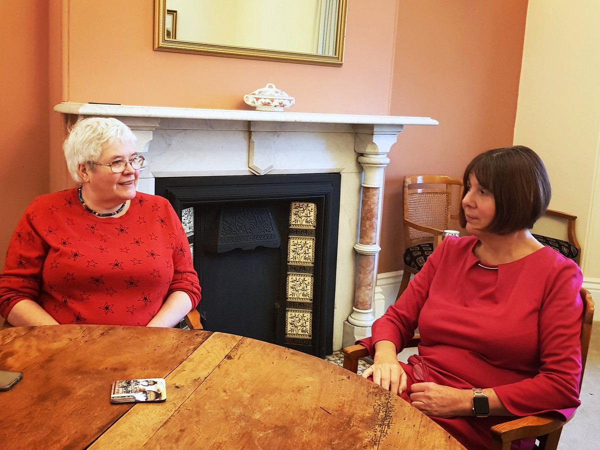 Building on our pledge to improve the lives of local people affected by dementia, we were delighted to welcome Kath Horner from Sheffield <a href="/DementiaAction/">Dementia Action Alliance Sheffield</a> Alliance to our offices today to provide extra training for all of team at RWS to become #DementiaFriends <a href="/KathWoodowl/">Kath Horner</a>