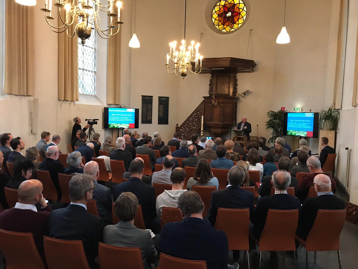 mozaiekdv's tweet photo. Waardering voor aanpak integrale projecten die invulling geven aan maatschappelijke opgaven zoals #klimaatverandering, #energie en #landbouwtransitie tijdens de WaterArena van Mozaïek Dommelvalei @mozaiekdv #inhetgroenewoud op woe 28 nov. in Sint-Oedenrode. https://t.co/TP7eZ0OFwl