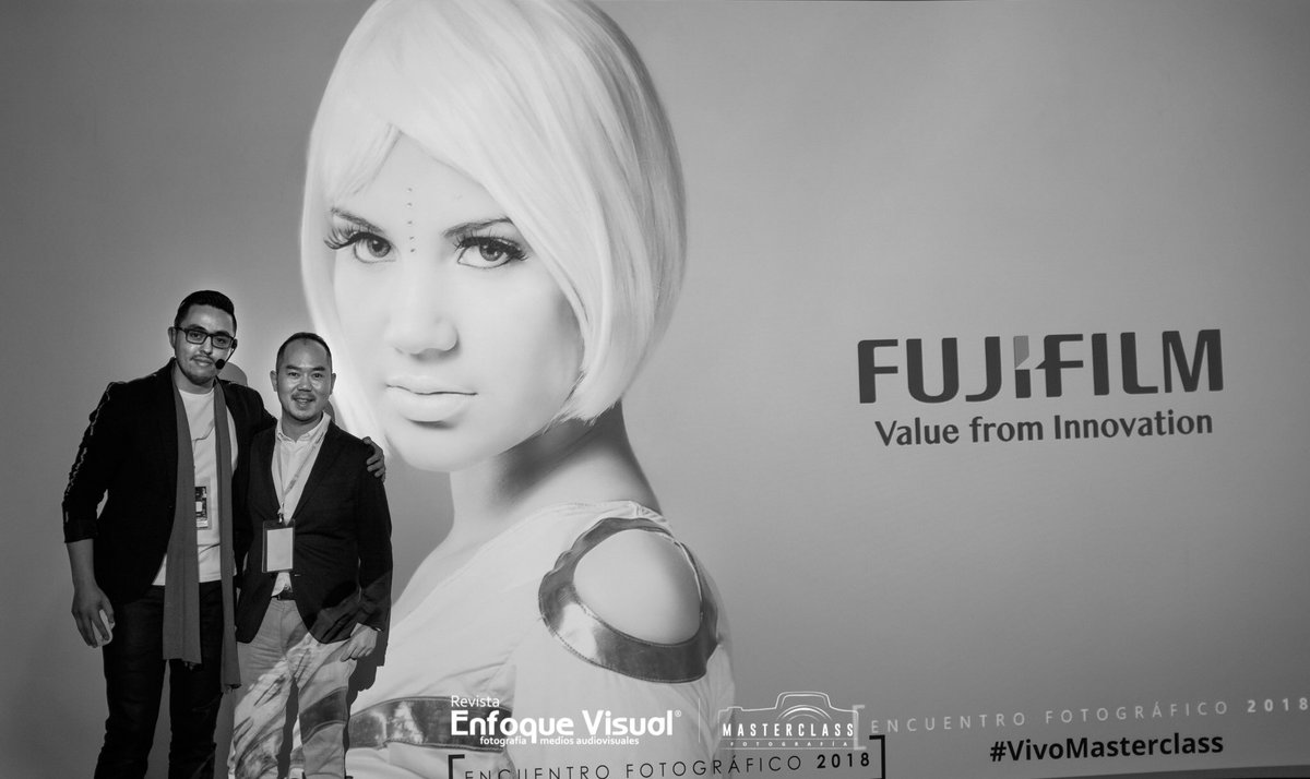 GermanRuizPhoto's tweet photo. Gracias por la invitacion @RevistaEnfoqueV fue un placer compartir escenario con grandes maestros!!!
#XPhotographer #Workshop #Fujifilm #XT3 #EncuentroFotográfico2018 #VivoMasterClass #RevistaEnfoqueVisual #Profoto #TetherTools #Microsoft #Surface #ProfotoBTS #FlashMatters https://t.co/zYIq80lfwV