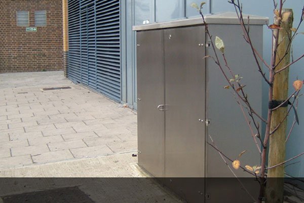 LDS_Limited's tweet photo. LDS 5mm Double Door Pillars
Lighting Design Solutions (LDS) 5mm heavy duty feeder pillar range are built for strength to control large electrical outputs. To know more...https://t.co/QMLkXnNRgj
#doorpillars #bespokeprojects #bollards #pillars #distributionpanels #heritage #LDS https://t.co/Ag1binv3d0