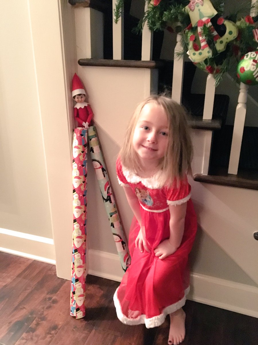 Day 6: Pixie wanted to help us wrap gifts 🎁🧚‍♀️
#elfontheshelf #adventuresofpixie #holidaytraditions
