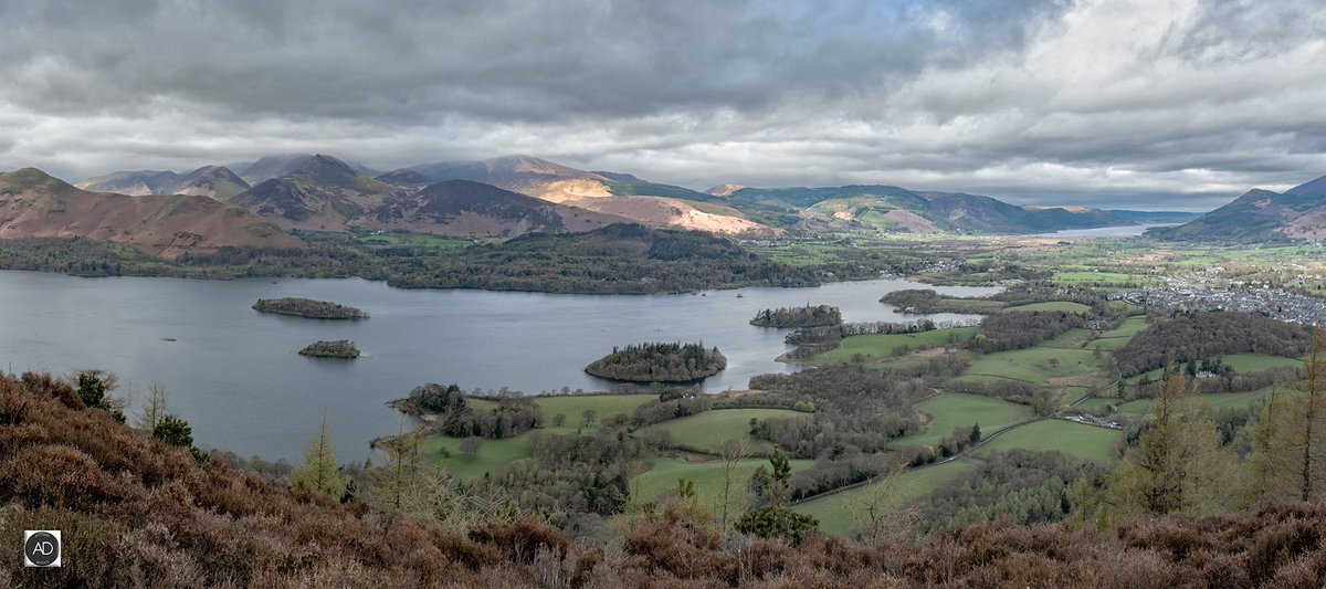 alundisley's tweet photo. Lost Between Seasons
Derwent Water and Keswick on an early Spring afternoon.
#cumbria #thelakes #thegreatoutdoors #hiking #wallacrag #keswick #derwentwater #cumbriatourism https://t.co/K4Nv7hDJfC