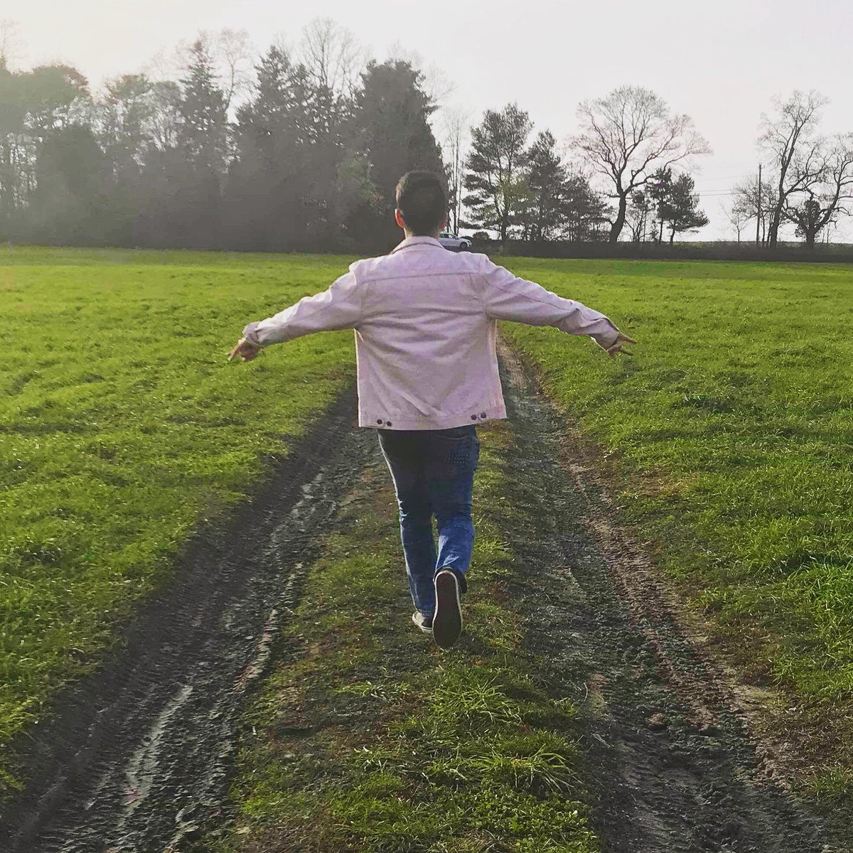 maccarvalho93's tweet photo. “Don't be scared to fly alone
Find a path that is your own
Love will open every door
Its in your hands
The world is yours
Don't hold back and always know
All the answers will unfold
What are you waiting for
Spread your wings and soar” - @xtina 🦅🦅🦅 

#WednesdayMotivation https://t.co/6lfU2c1yXx
