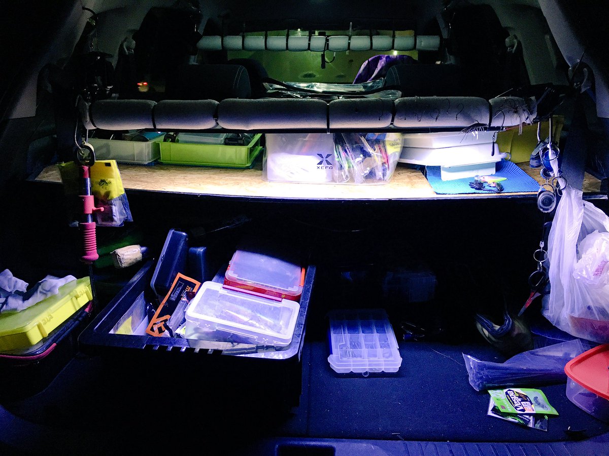 Uzivatel 房総のshingo 永遠のシャロードリーマー Na Twitteru 車のトランクにledライトを付けてみた これで早朝の釣りの準備がしやすくなる