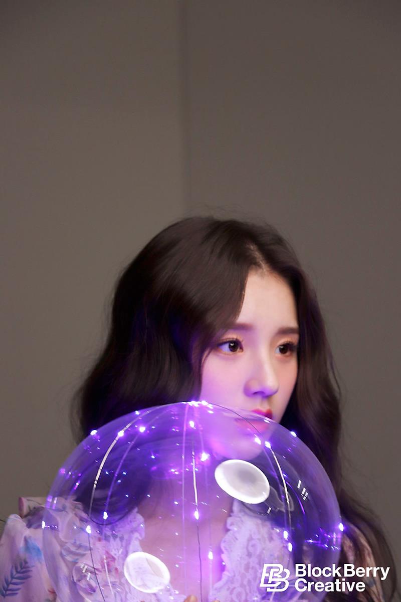 Snack World CF Behind  #LOONA  #HeeJin