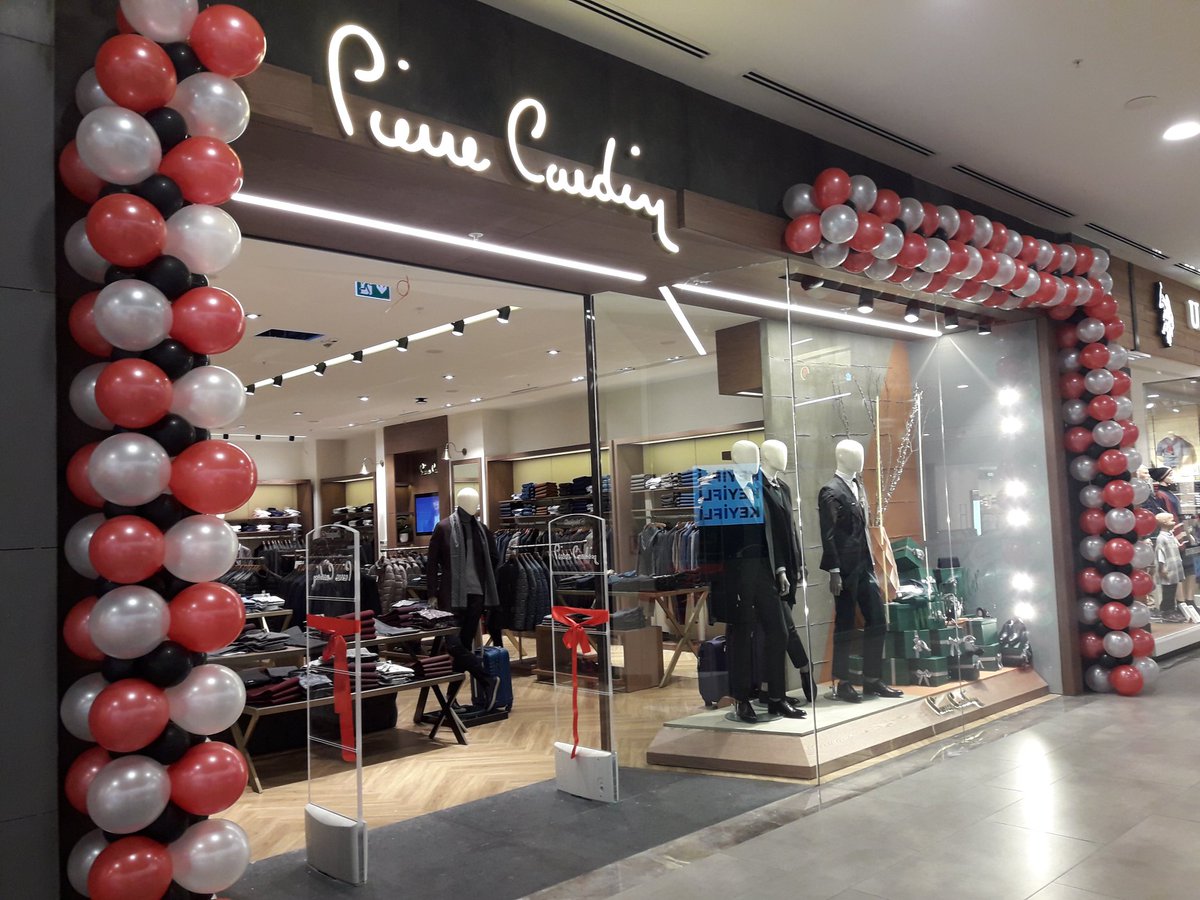 Viaport asia outlet shopping. Венеция аутлет стамбул. Viaport аутлет стамбул. Виапорт аутлет стамбул. Аутлет в стамбуле.