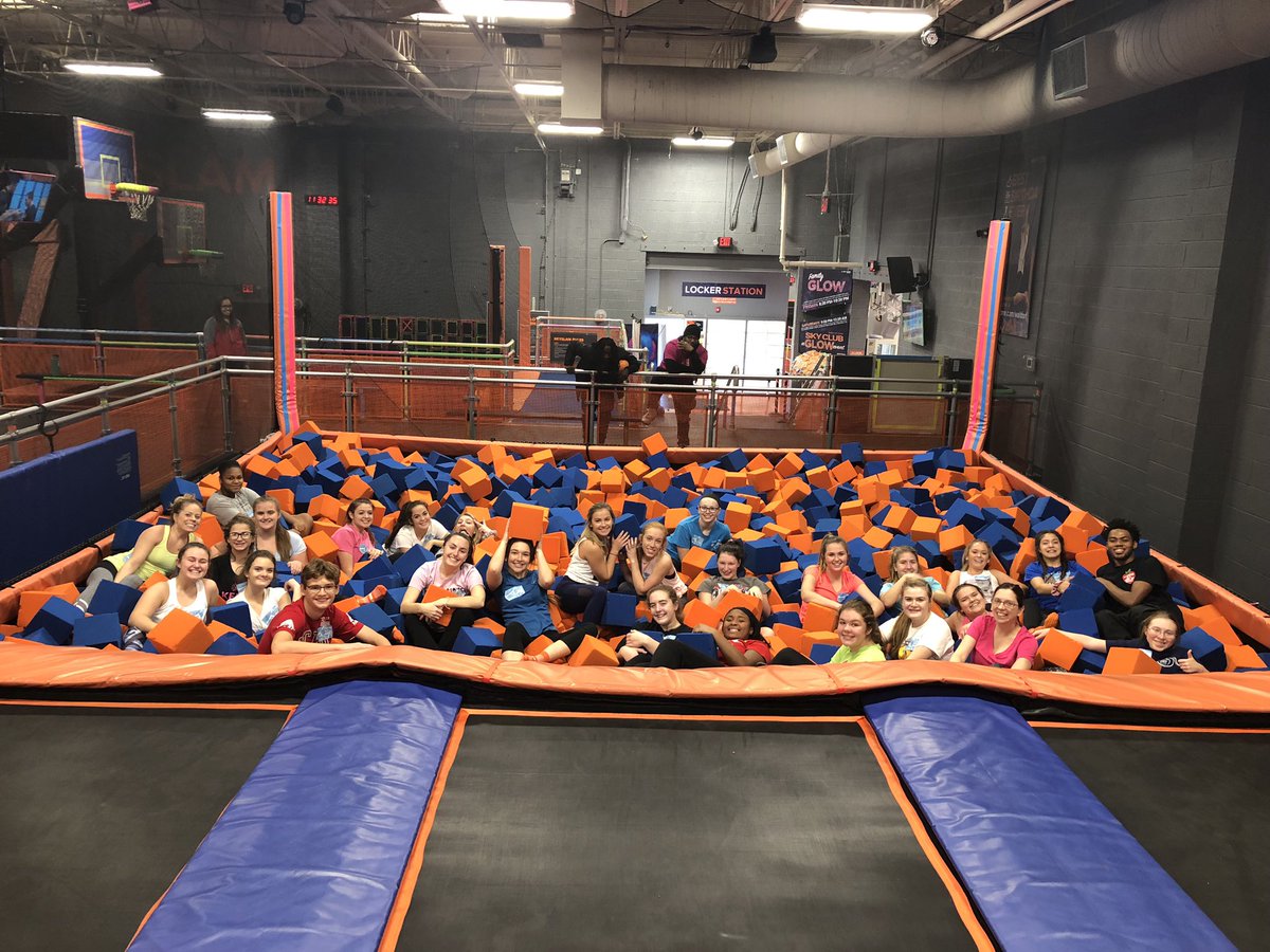 CHS_TAM's tweet photo. You wish you were in TAM !! ✏️📚🍎 #SkyZone https://t.co/6K3U3g6hyM