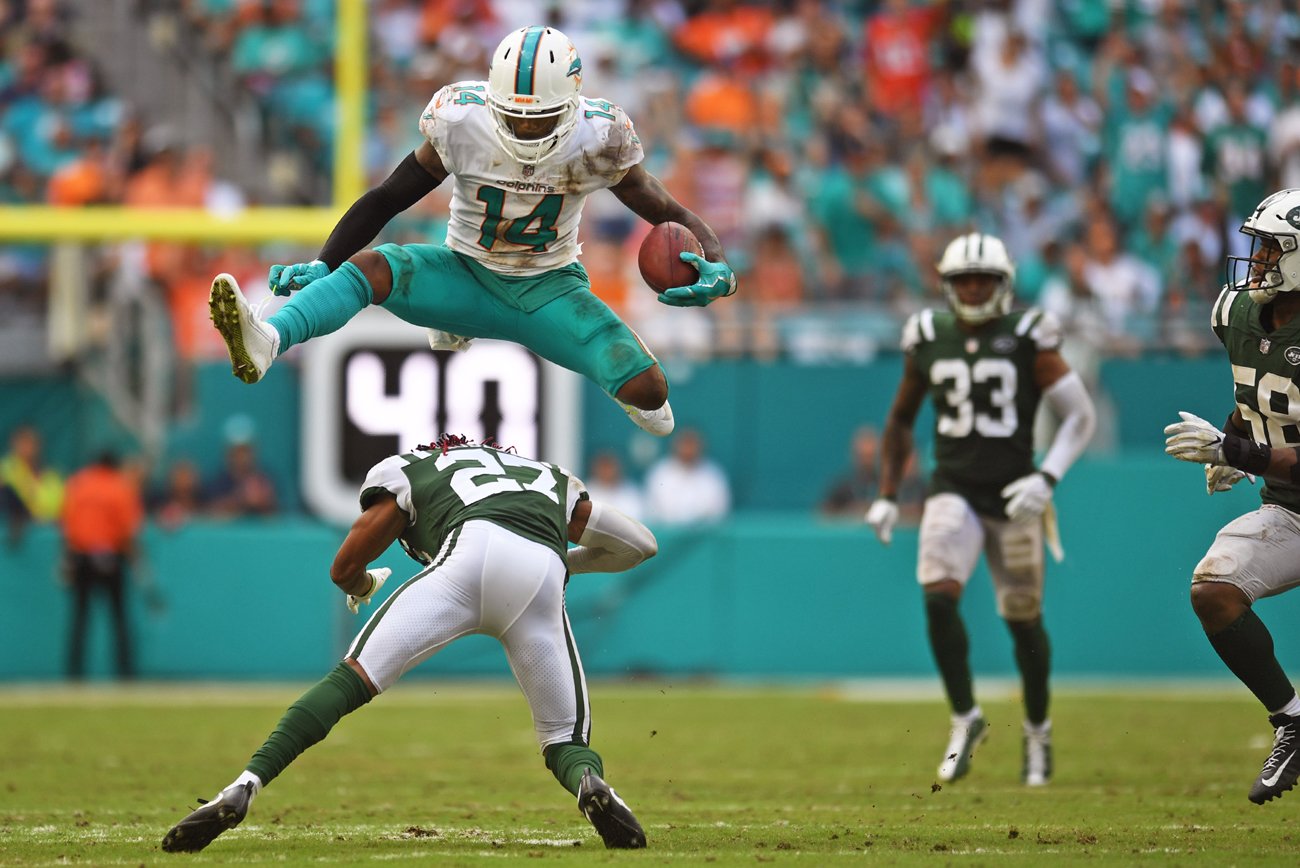 Happy 26th birthday, former LSU great Jarvis Landry.  A freakish athlete! Hope he doesn\t get lost in Cleveland. 