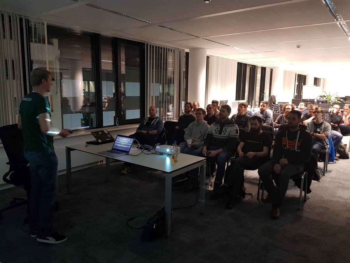 rfritsch's tweet photo. @c_janz speaking at #RheinNeckarJS in #Mannheim about #Angular CDK right now. @bridgingIT https://t.co/kscwwquLXf