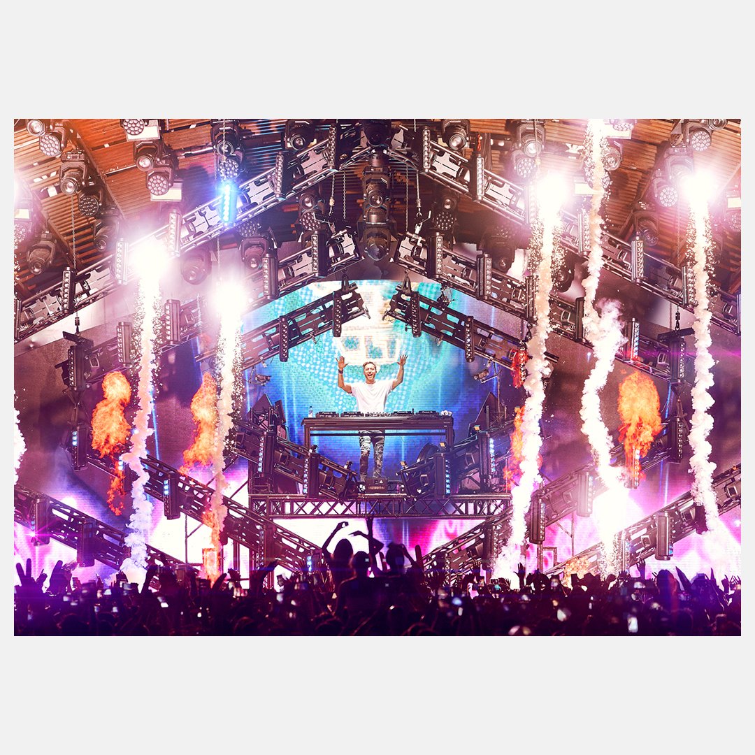 Hand in the air moments with <a href="/BIGtheparty/">BIG</a>, <a href="/ushuaiaibiza/">Ushuaïa Ibiza Official</a> and <a href="/DavidGuetta/">David Guetta</a>