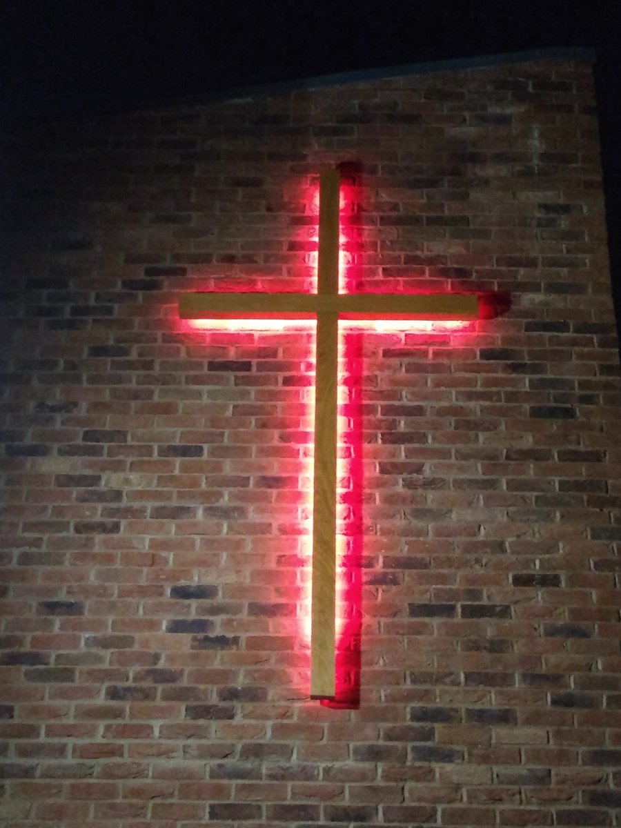 chaplainstpeter's tweet photo. St Peter's marked #RedWednesday2018 today by lighting up our chapel crucifix red and holding a lunchtime prayer service led by our ACN ambassadors for students, parents and the local community to pray for persecuted Christians. @acn_uk @CathEdService @stpeters_head @ABDiocese https://t.co/lD3qSTl4aD
