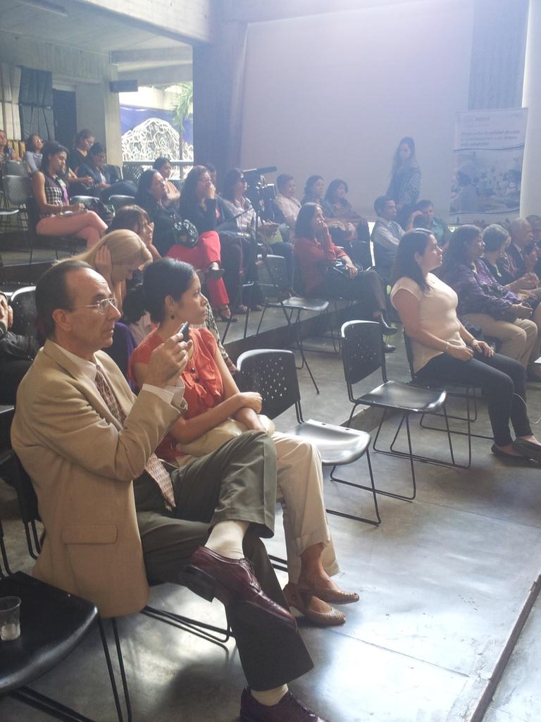 nutricionjarod's tweet photo. Hoy realizamos evento para celebrar #68anivenducv #nutricionista #nutricionucv alegria con conocimientos https://t.co/v2PyHZtzMC