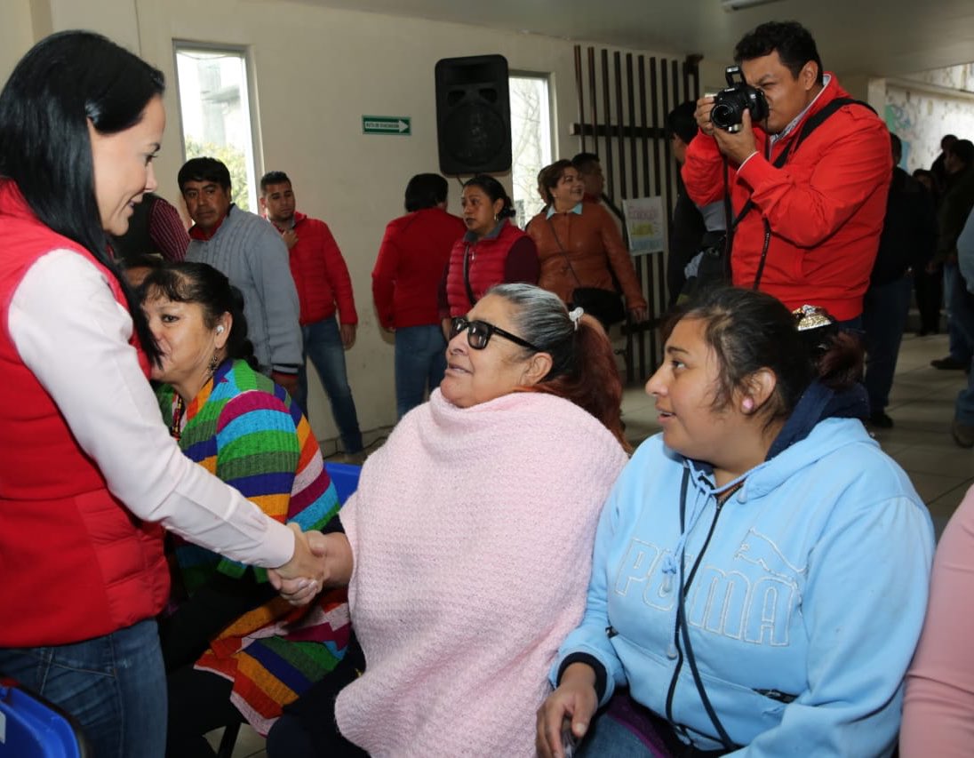 Alejandra Del Moral tweet media