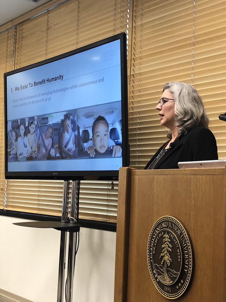 Michelle Avery from WEF talks about transformation. Putting focus on the social aspects. #nordicfuturemobility #nordicmade