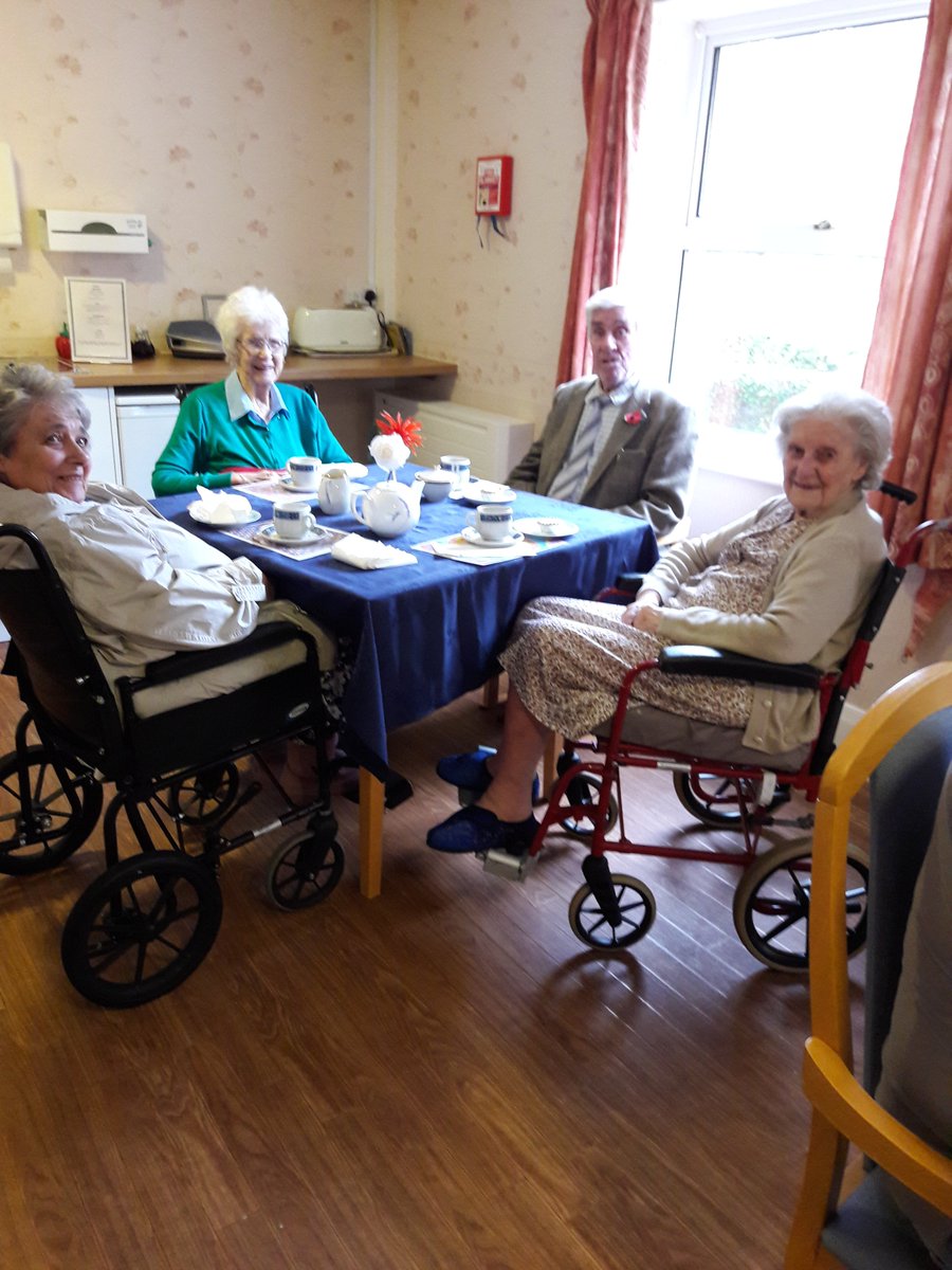 AstonbrookCare's tweet photo. Our wonderful care home #TheAbbeys had their regular Tuesday morning coffee morning yesterday and took some pictures of our lovely staff and residents having a great time. This is a weekly treat for all involved and a very important part of the Home's week 🥰 https://t.co/ZjRq1sellQ