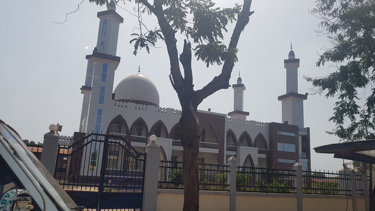 Les kouroussakas ont mis le paquet pour cette magnifique mosquée. #Kouroussa  #Roadtrip  #HauteGuinée
