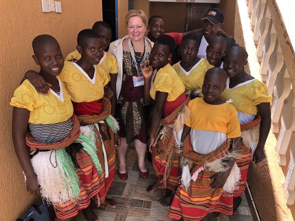MHSwahn's tweet photo. At #UAPC18 this am I took a moment to show our #gratitude for the #RingofHope children performers from #Jinja 🇺🇬 I’ve visited over the years & seen them grow up so wanted them to know how proud we all are of them! #talent #inspiration #encouragement #hope #grateful #Uganda #dance https://t.co/fMRwc8W60f