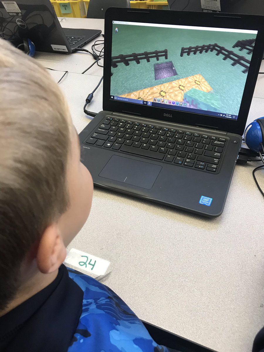 cpjitrt's tweet photo. 1st grade students at Clearbrook used Minecraft to show ways to make 10! @PlayCraftLearn @RkeCoSchools https://t.co/rvL9gwA0np