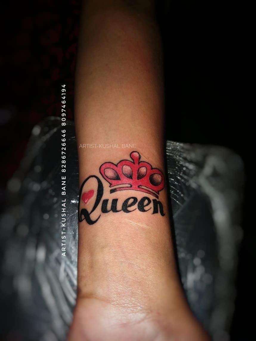 Voorkoms King Queen Couple Tattoo Waterproof Men and Women Temporary Body  Tattoo : Amazon.in: Beauty